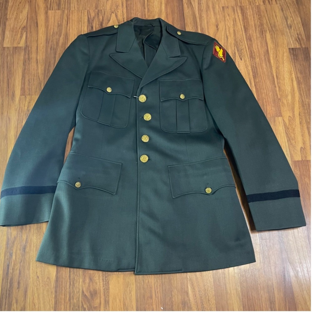 Irving L Wilson US Army Dress Green Uniform Jacket Medium Wool Gabardine 60s VTG